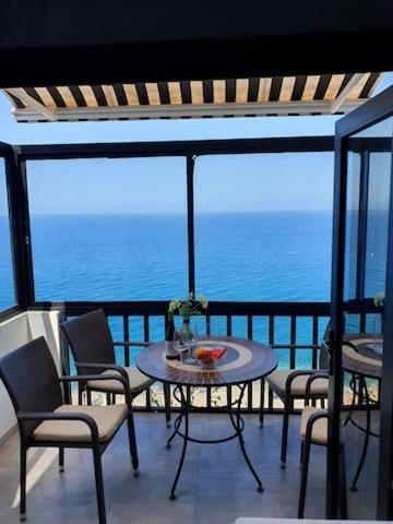 Very Romantic Seaview Apartment Patalavaca Mogan With Warm Pool المظهر الخارجي الصورة